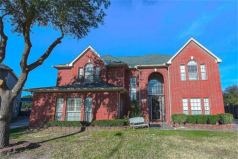 1st image of 8811 Riverwell Cir E