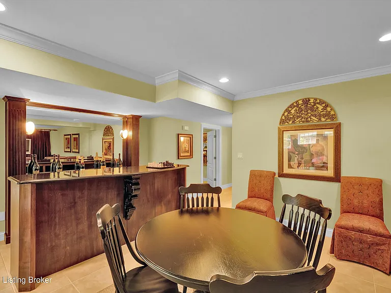 560 N Hubbards Ln — Photo 58