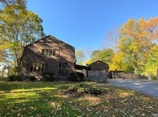 8 Howell Dr, Andover, MA 01810