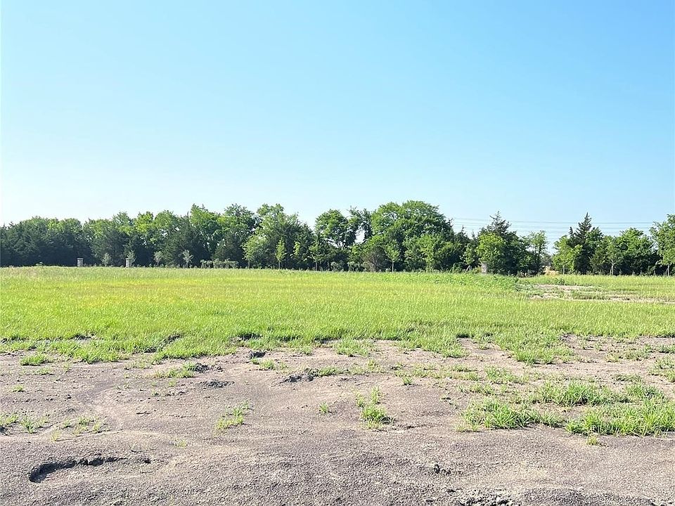 1st image of 1633 Canyon Lake Rd