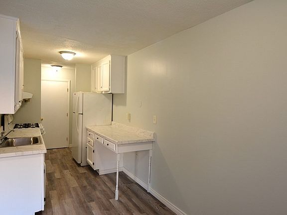4th image of 58 Shrewsbury Green Dr Unit A