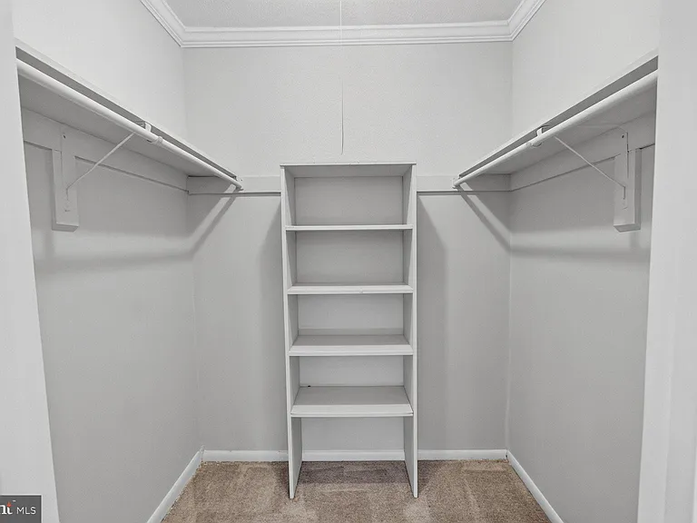 5915 Tamar Dr #11 — Photo 16