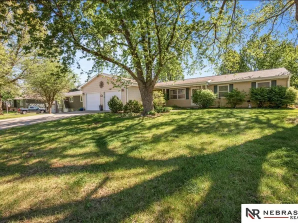 2329 McConnell Ave, Auburn, NE 68305
