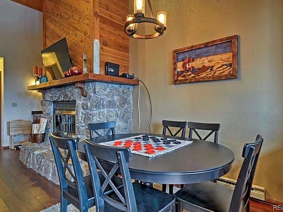 5th image of 151 Telemark Dr