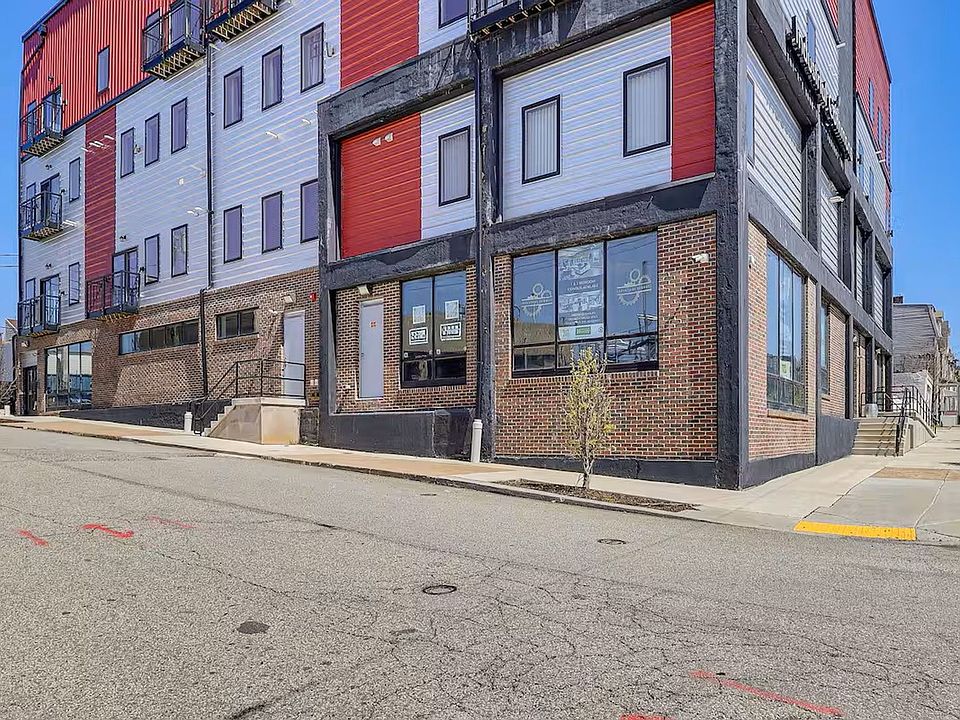 1st image of 3809 Liberty Ave Unit 307