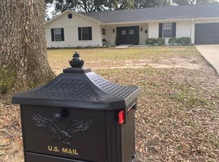 1981 Nature Ln, Pensacola, FL 32526