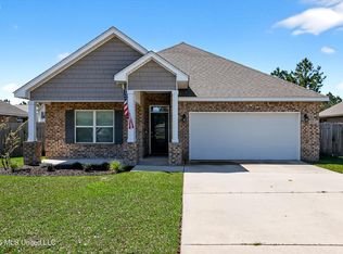 6821 Sweetclover Dr, Ocean Springs, MS 39564