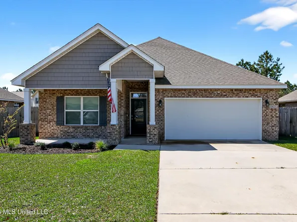 6821 Sweetclover Dr, Ocean Springs, MS 39564
