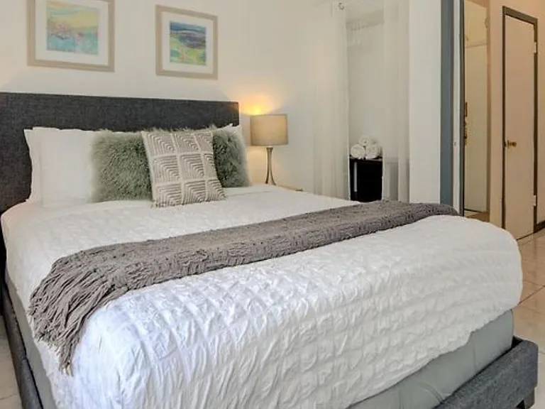 1100 Collins Ave #308 — Photo 7