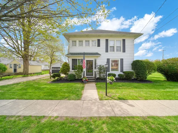 220 Grand St, Springport, MI 49284