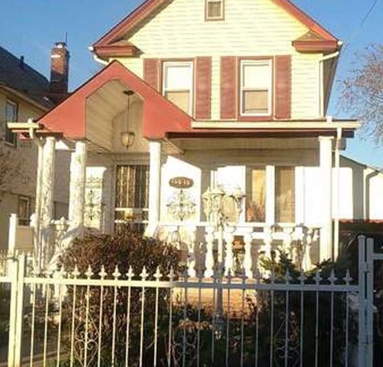 1st image of 115-00 223 St