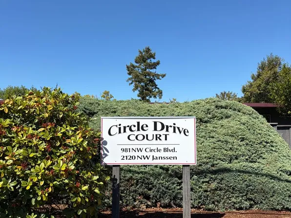 981 NW Circle Blvd APT C2, Corvallis, OR 97330
