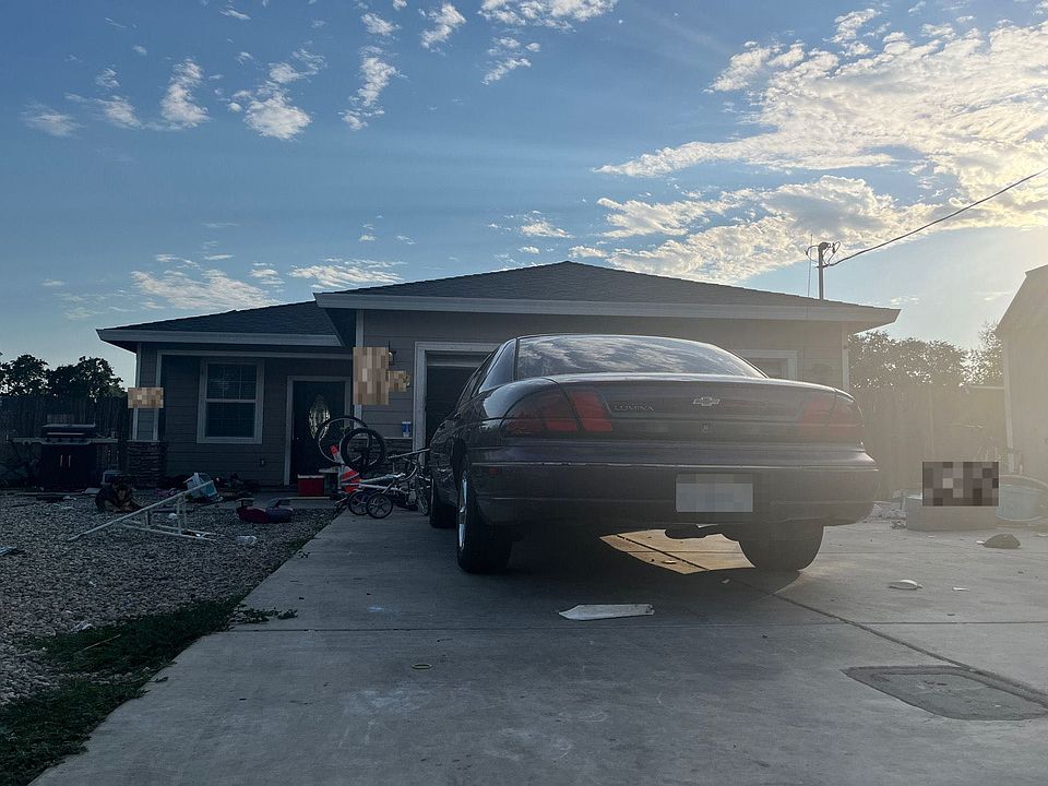 1st image of 5862 Rupert Ave