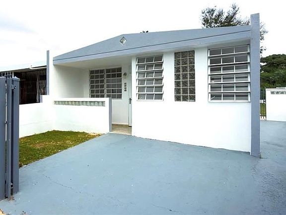 2nd image of 2 Villa Del Riv