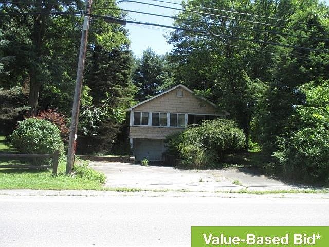 2nd image of 197 Hillside Lake Rd