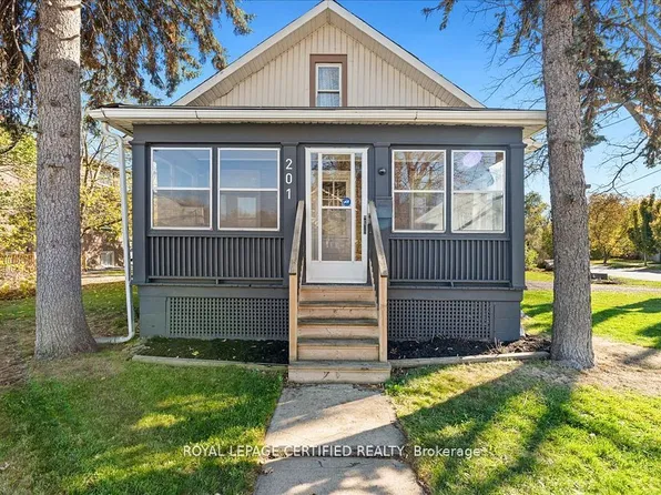 201 Station St, Belleville, ON K8N 2T5