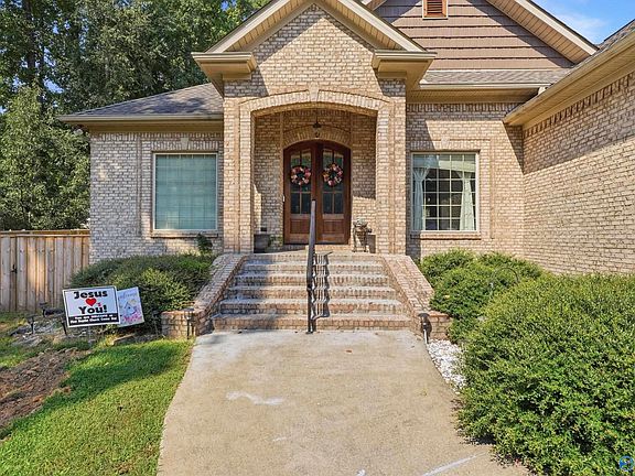 3rd image of 286 Plantation Cir