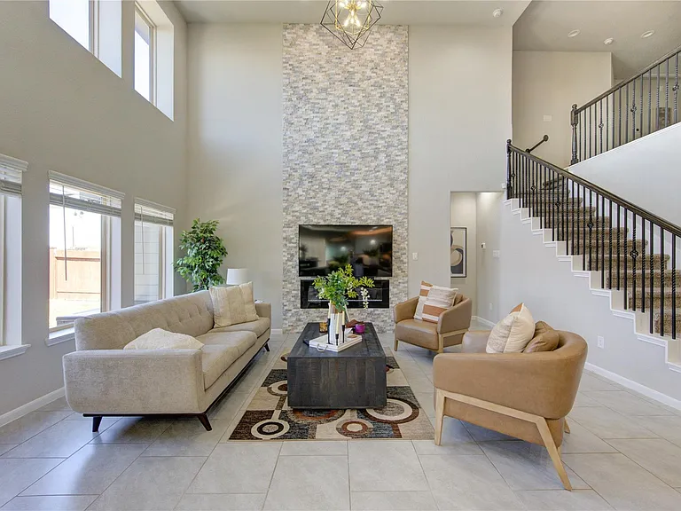 3306 Sumac Dr — Photo 17