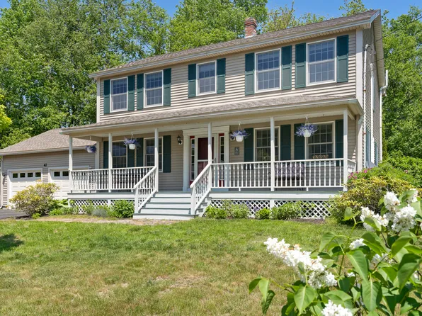 47 Arrowhead Drive, Brunswick, ME 04011