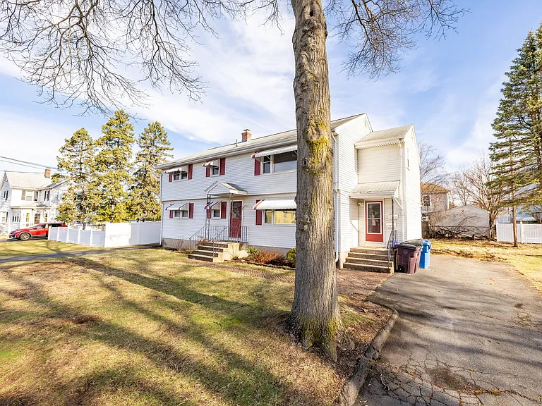 125 Overlook Ave #2 — Photo 32