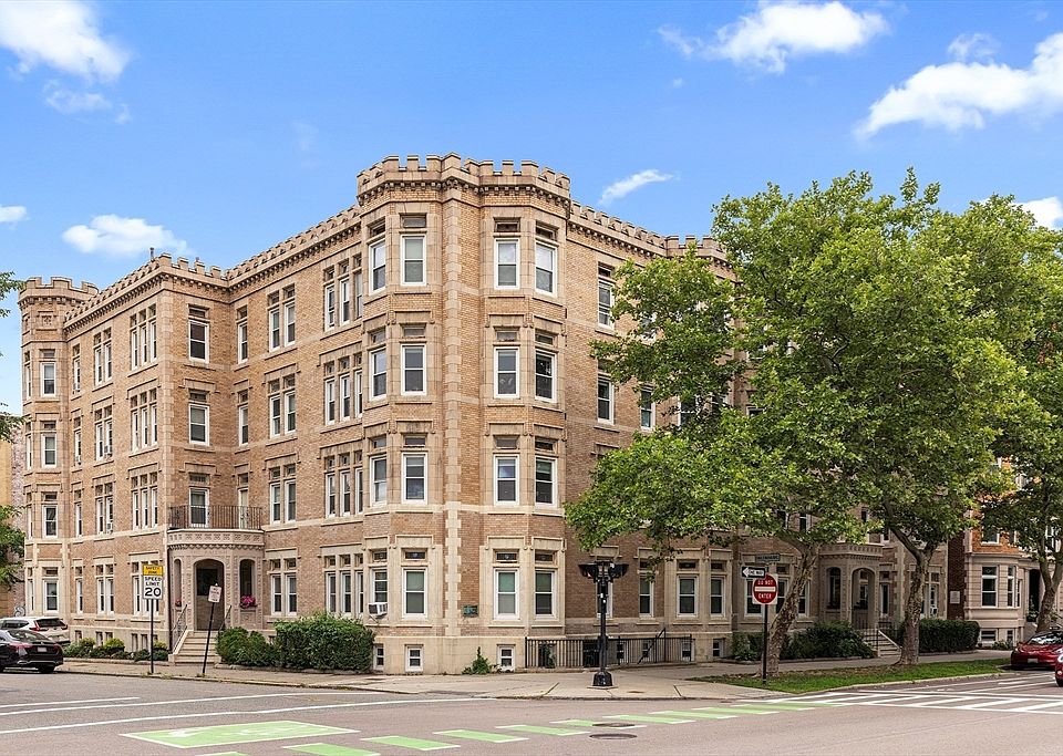1st image of 1834 Beacon St APT B1