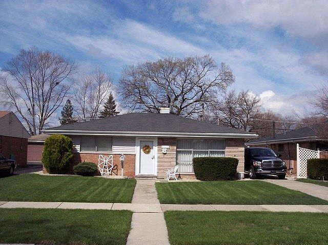 1st image of 1366 W Freeland Ave