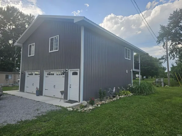 11016 Lakeview Rd, Kewanna, IN 46939