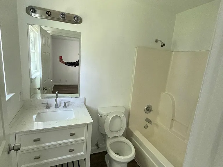 126 Rains Ave — Photo 8