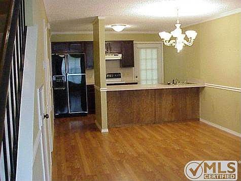 3rd image of 103 Graystone Pl