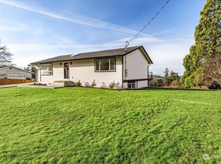 1356 Orchard Loop, Oak Harbor, WA 98277