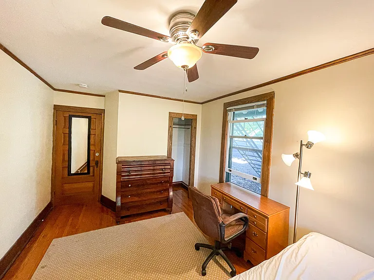 103 Spring Ln — Photo 34