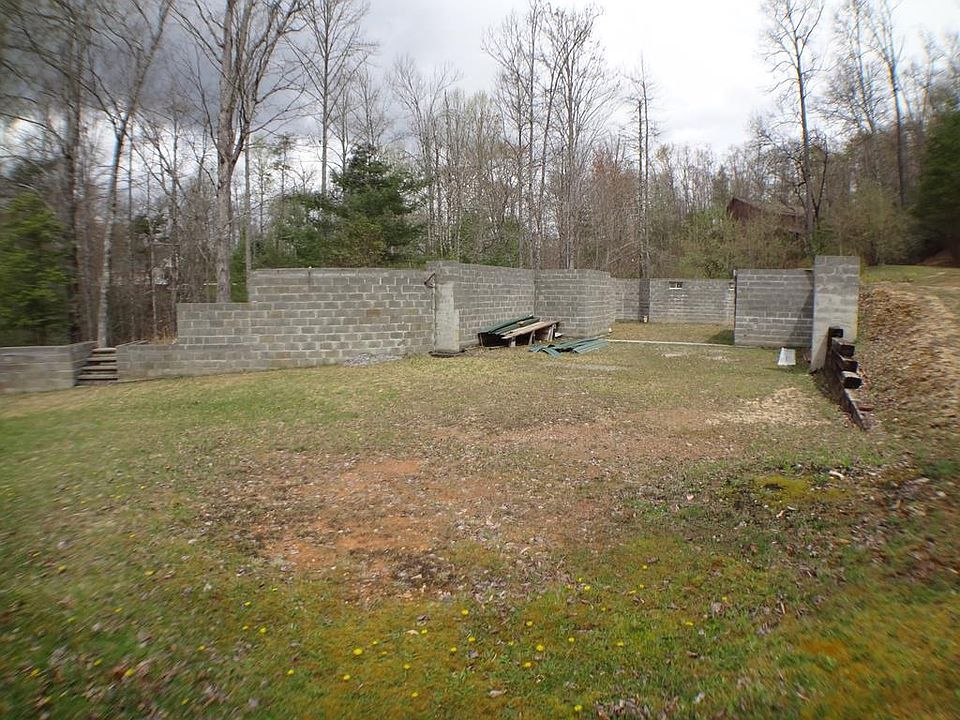 1st image of 35 Richter Dr