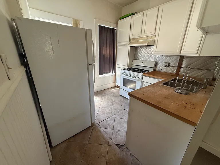 2739 N Downing St — Photo 29