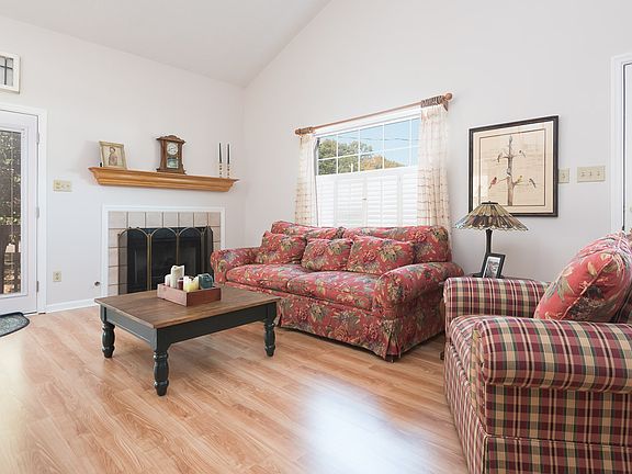 5th image of 4284 Larigo Dr