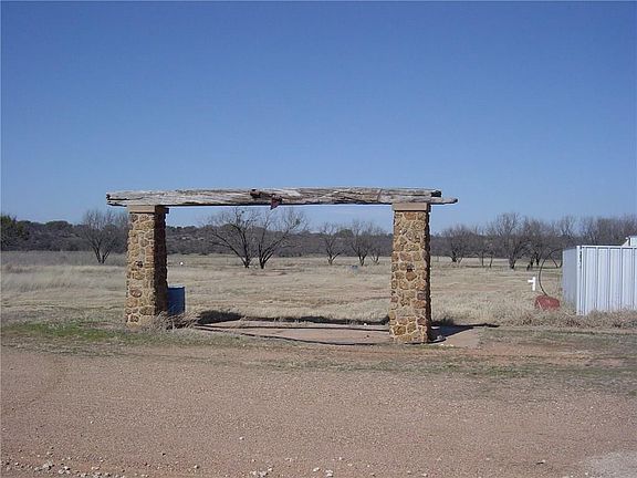 3rd image of 420 Stovall Cir