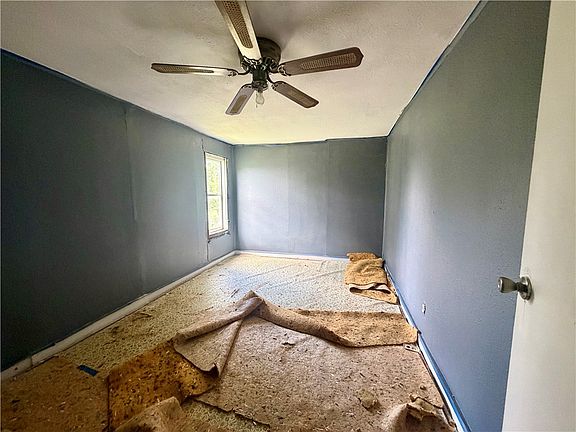 5th image of 808 W Boundary St