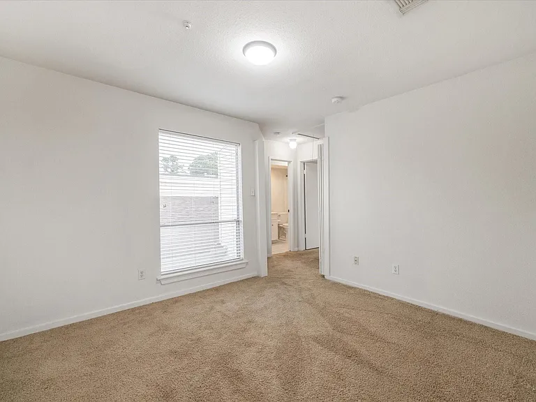 1864 S Gessner Rd — Photo 14