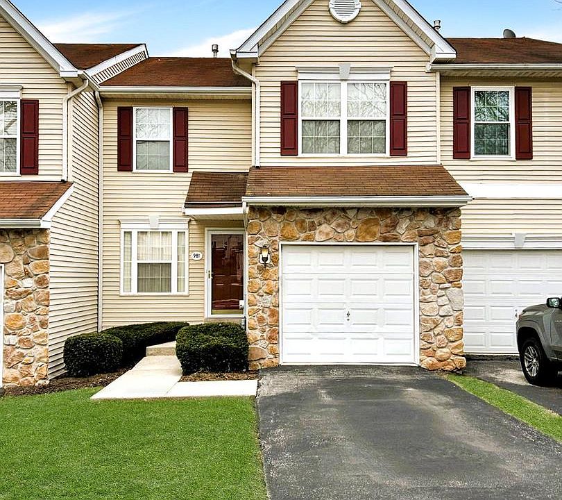 1st image of 981 Katie Cir