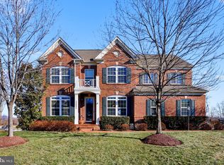 15694 Osterly Ln, Leesburg, VA 20176