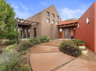 92 Paseo Del Conejo, Santa Fe, NM 87506