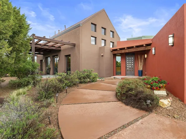 92 Paseo Del Conejo, Santa Fe, NM 87506