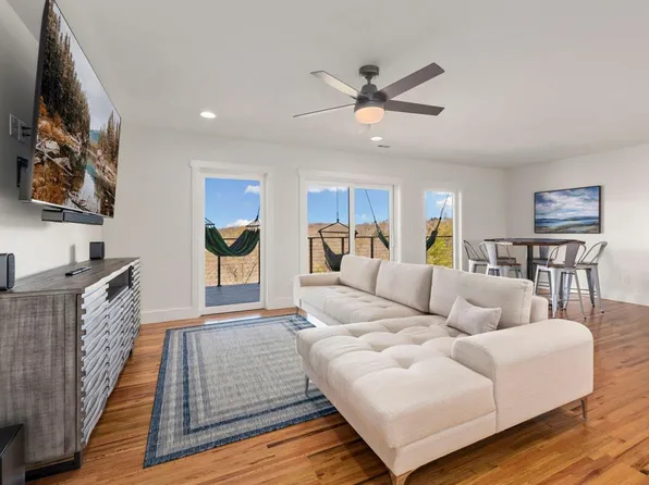 9196 N Park Rd #Id1221902p, Rogers, AR 72756