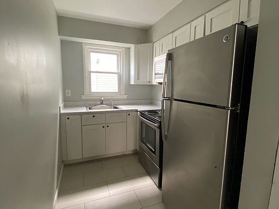 5th image of 77 Brevator St #1