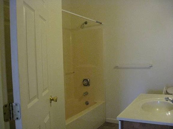 5th image of 3 River St APT 1