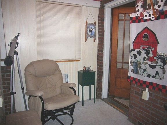 4th image of 418 Wood Ave