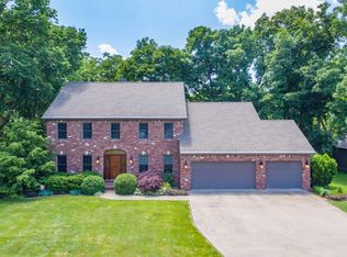 618 Mayfair Ct, Metamora, IL