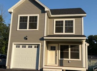27 Baxter Ln #27, Gorham, ME 04038
