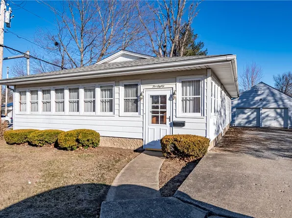 580 W Mound Rd, Decatur, IL 62526