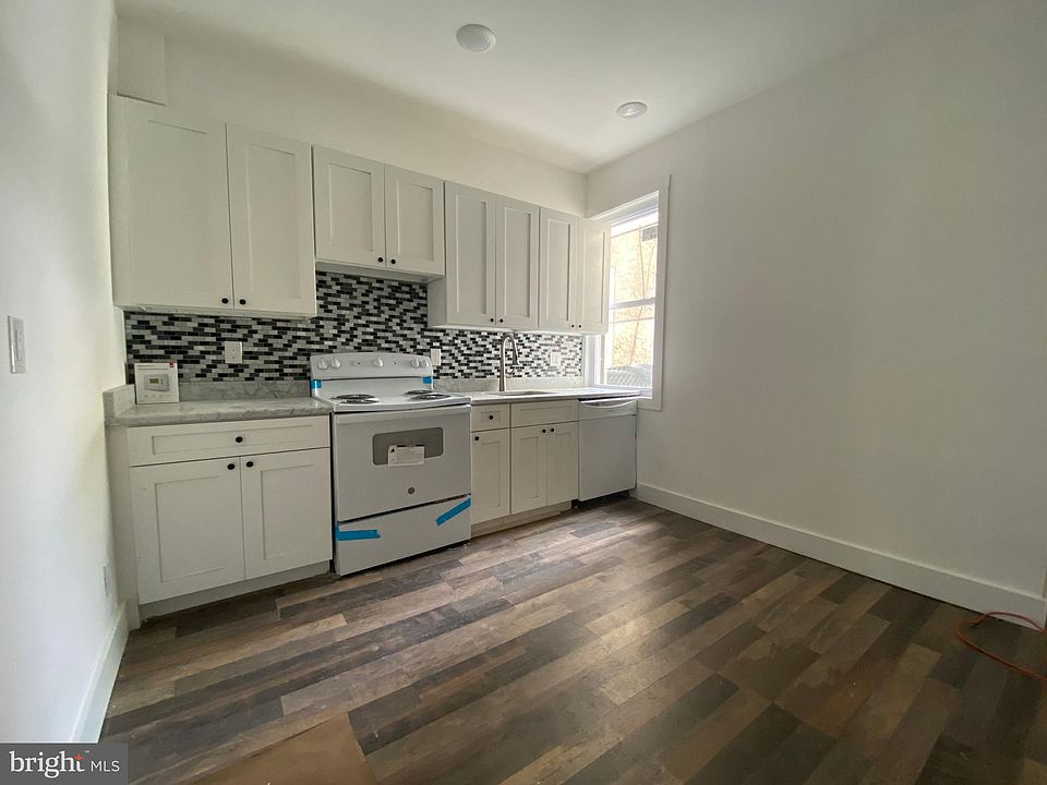 1st image of 4148 Parrish St #1