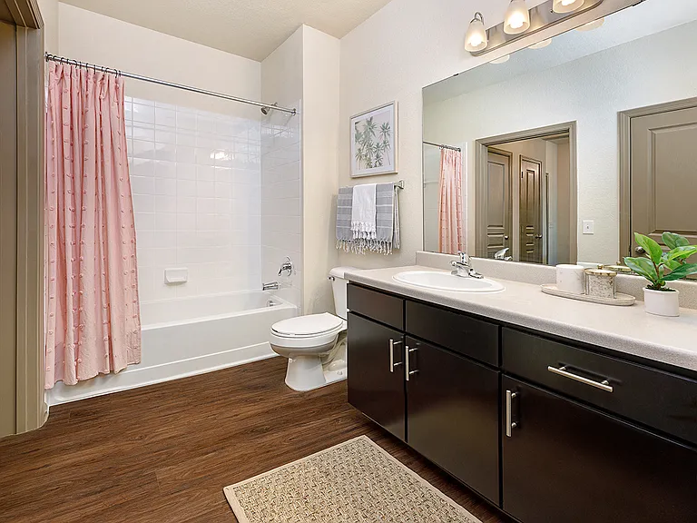 Umstead Model Bath